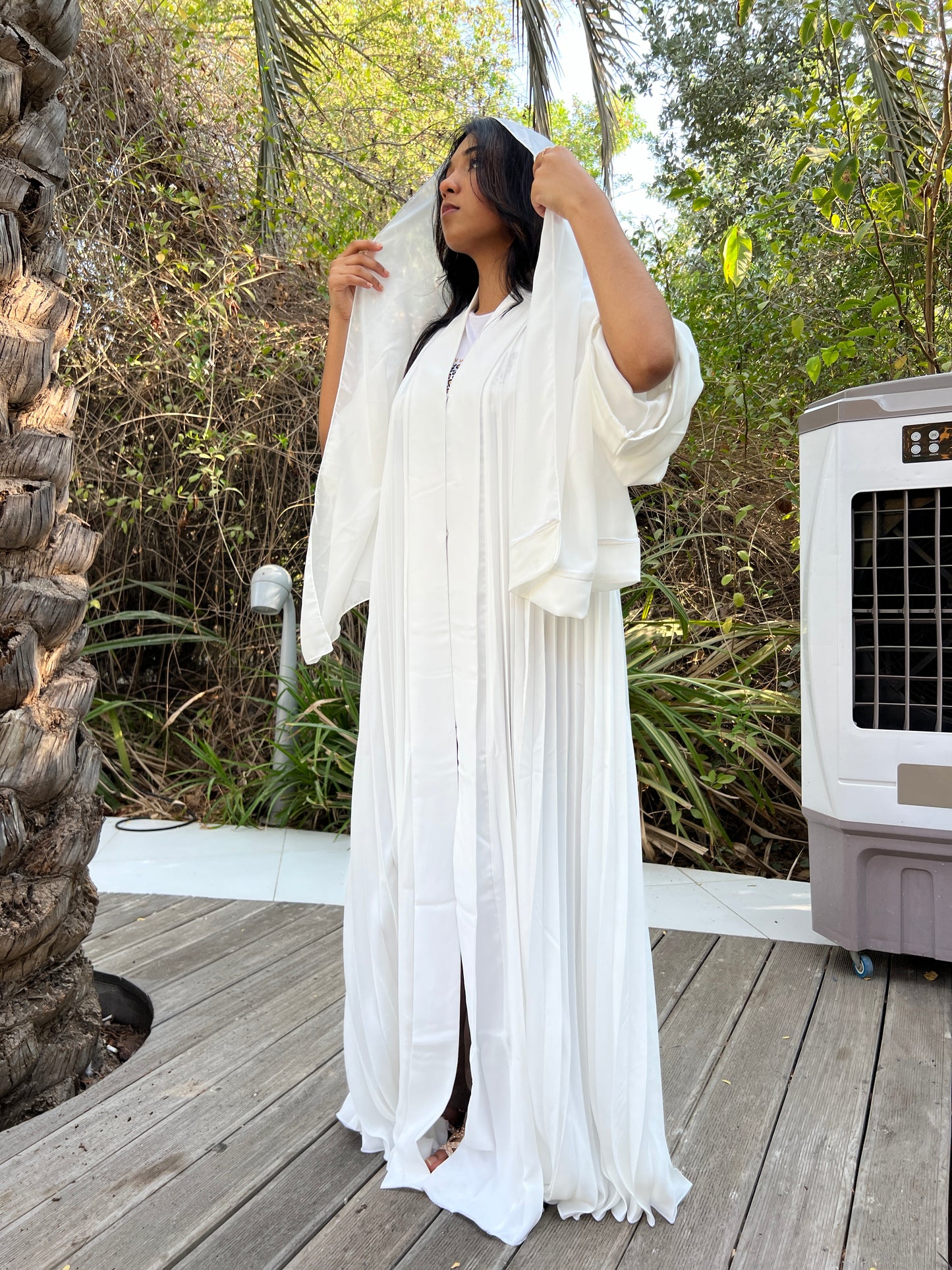 White Nida Korean Abaya