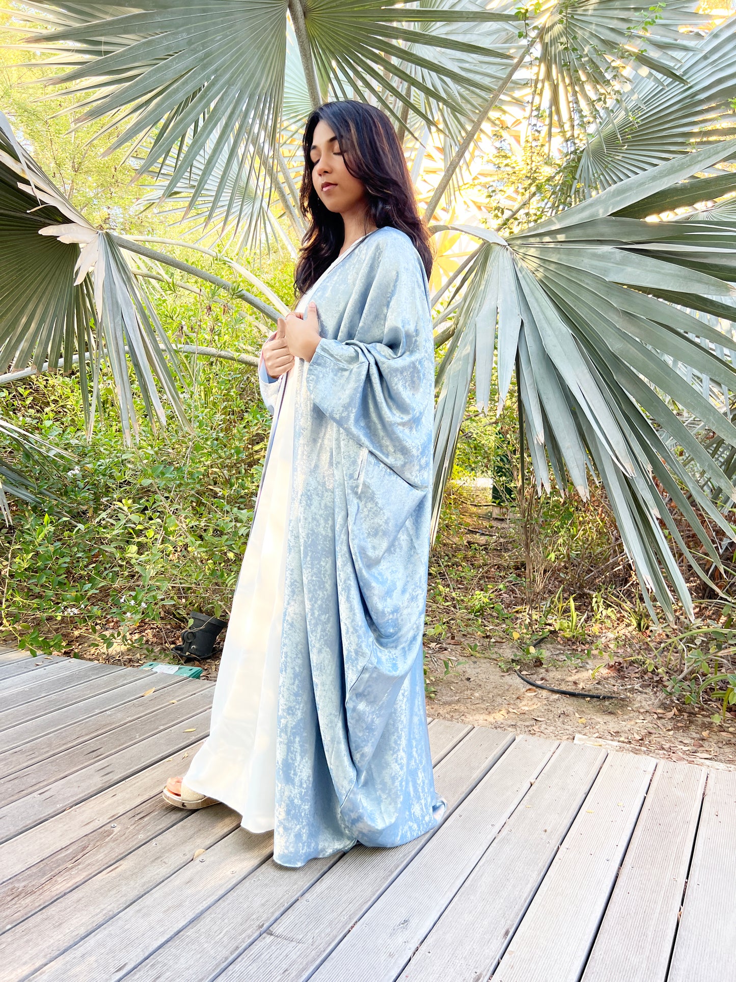 Blue | velvet Shrug