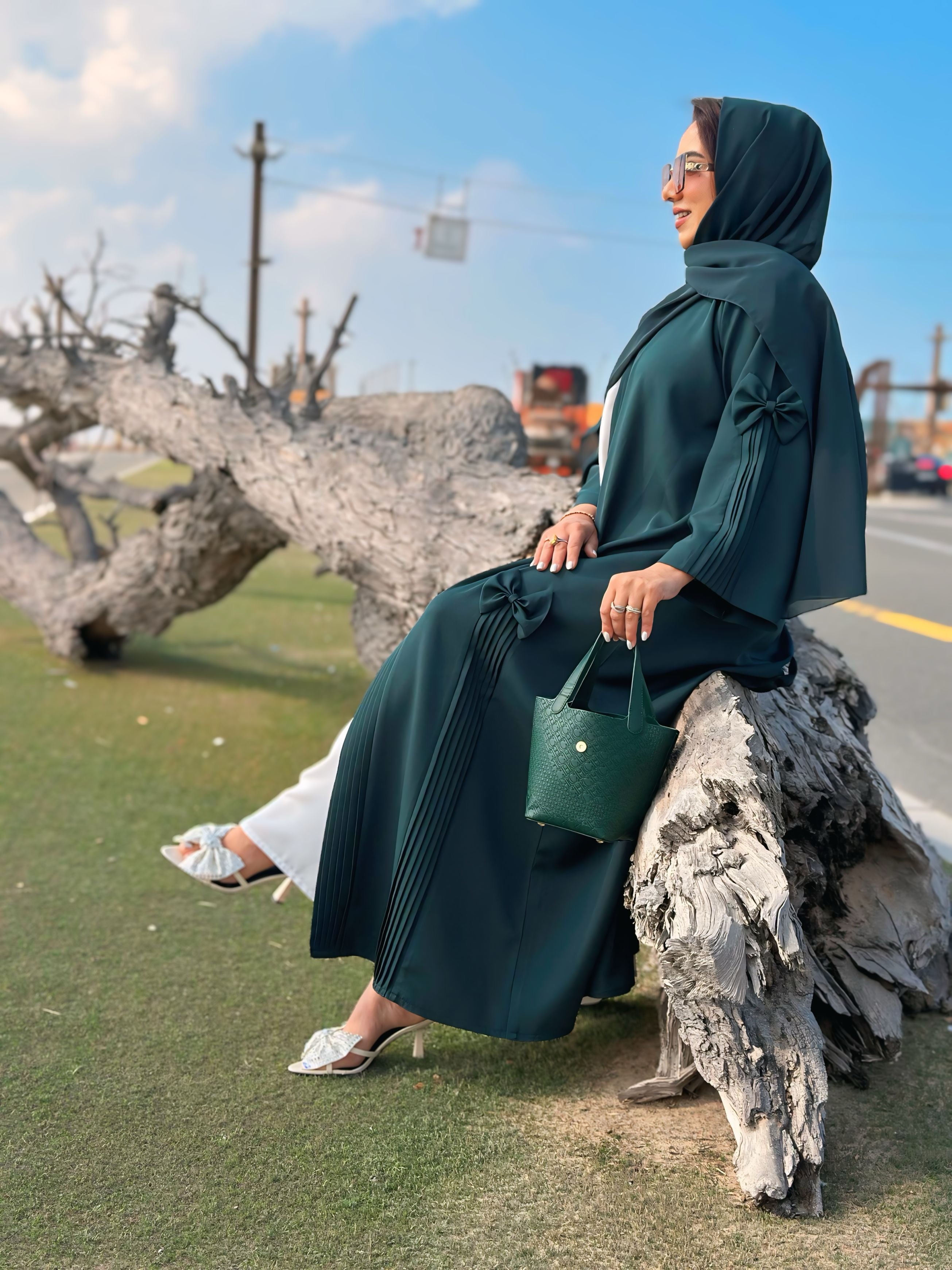 Abaya | Trendy Green NYLA FZE LLC Abaya | Trendy Green NYLA FZE LLC
