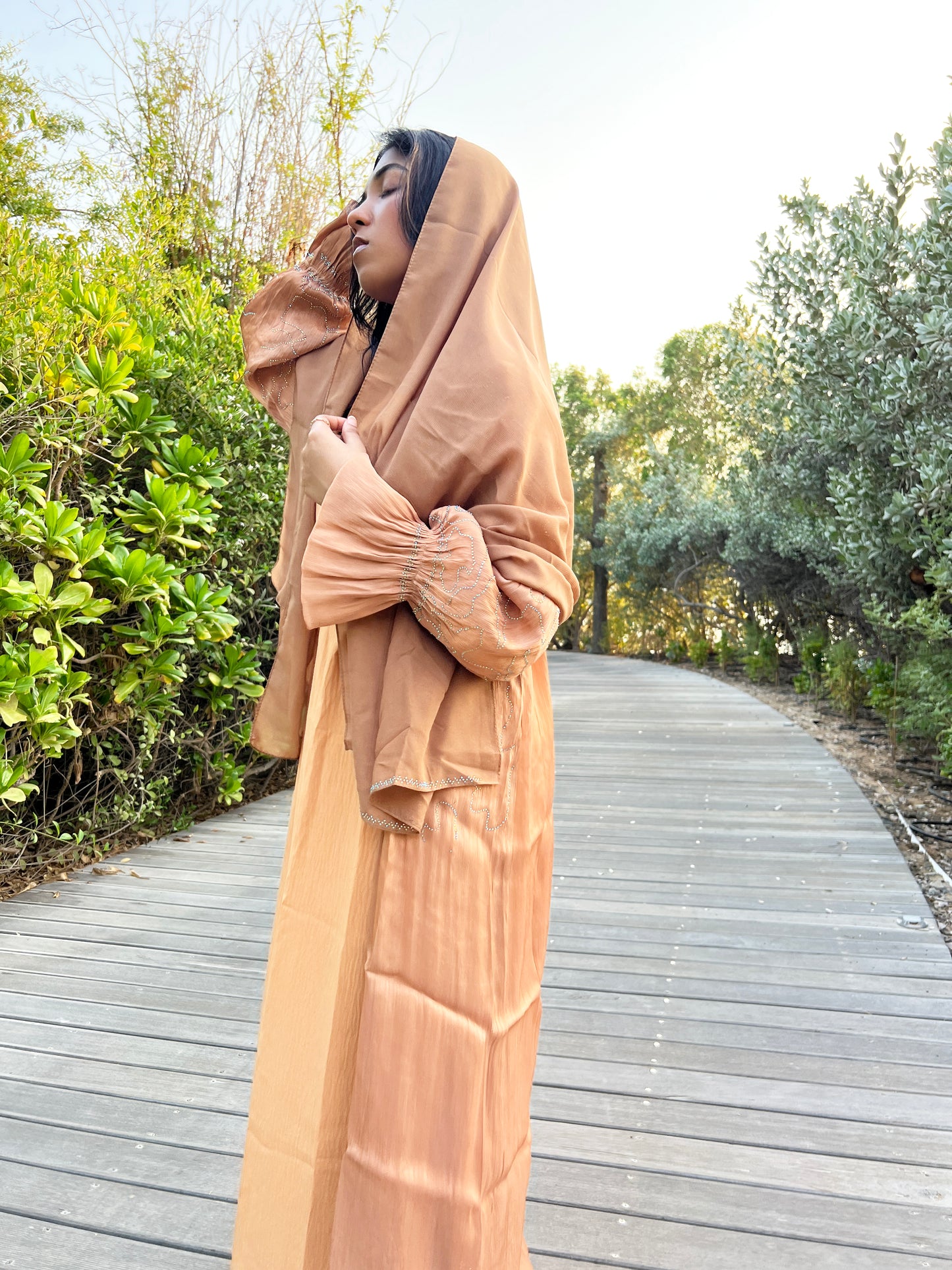 Golden brown | Abaya