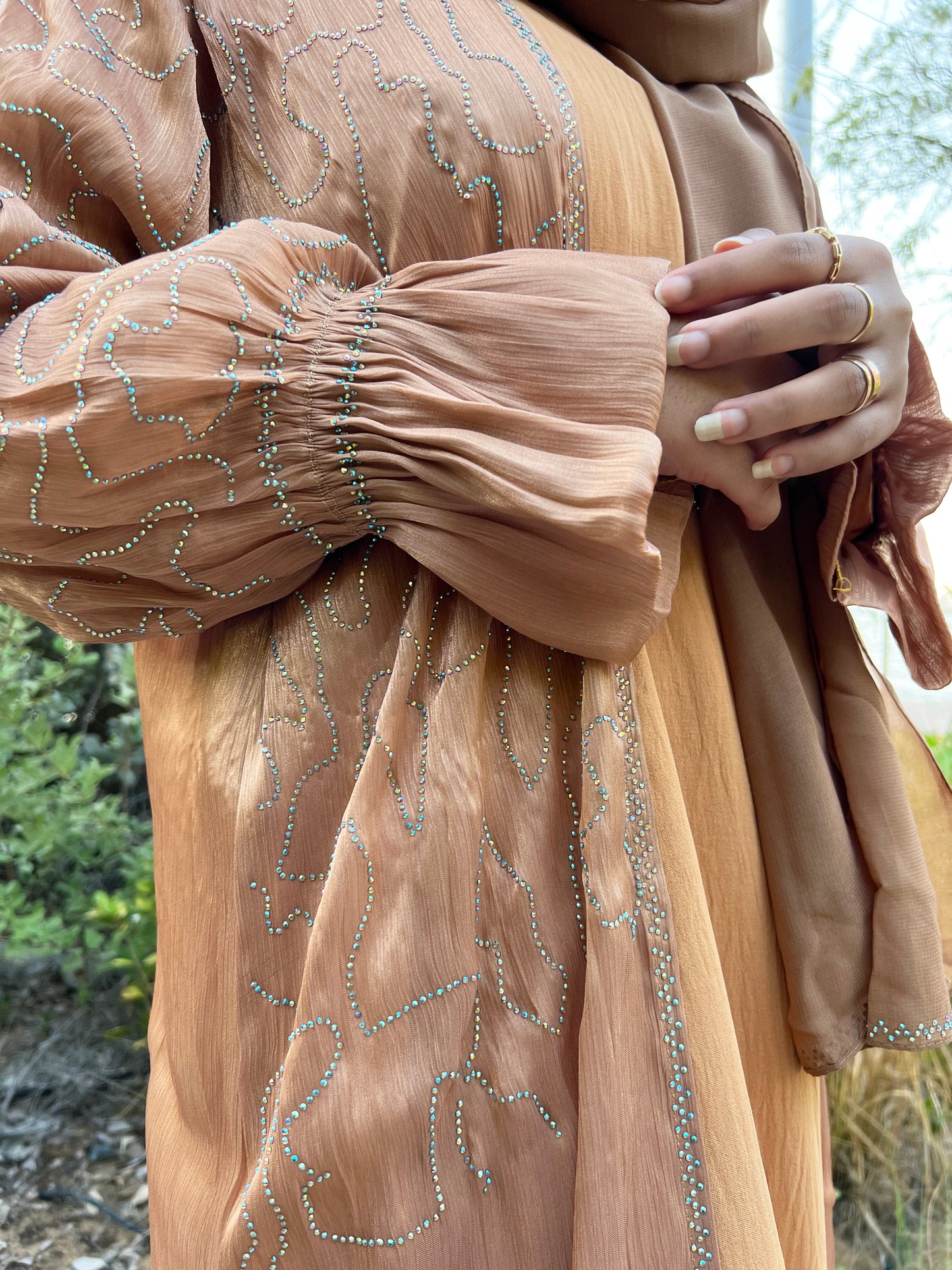 Golden brown | Abaya